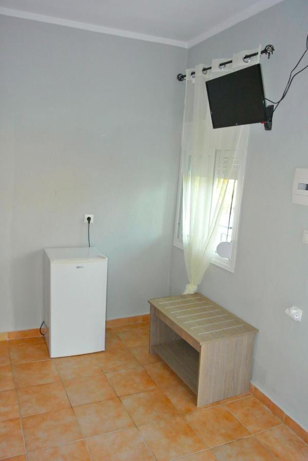 Kremasti Rooms Exteriér fotografie
